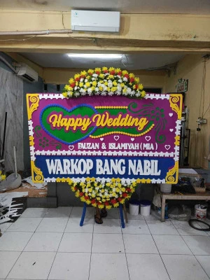 Papan Bunga di Cilenggang